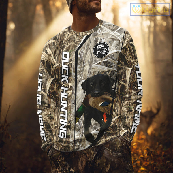Black Lab Retriever Mallard Duck Hunting Camo Shirt – Perfect Gift for Hunters NHT240