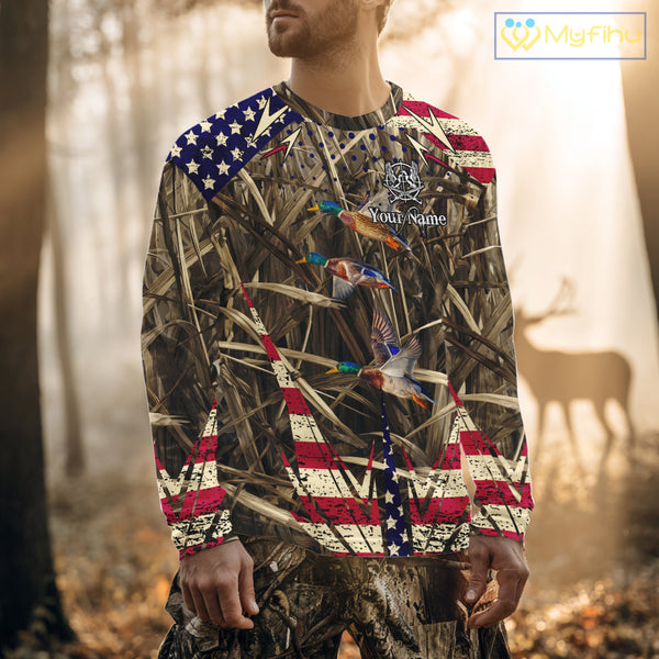 Beautiful Mallard Duck Hunting Waterfowl Camouflage Shirt with US Flag Duck Hunting Season NHT122