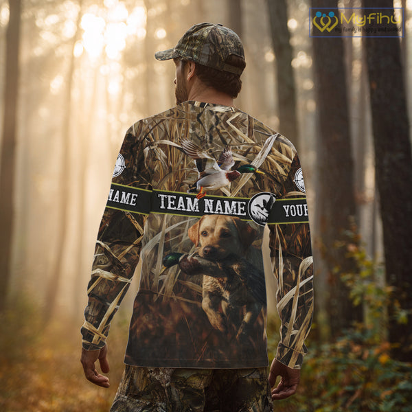 Duck Hunting Camo Shirt with Labrador Retriever – Waterfowl Hunting Clothes, Gifts for Hunters NBT44