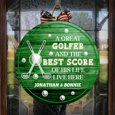 Personalized Golf Couple Door Hanger| Great Golfer and His Best Score Door Hanger| Golfing Wooden Door Hanger Golf Wall Sign Golf Theme Decor for Front Door, Home| Gift for Couple| JDH39