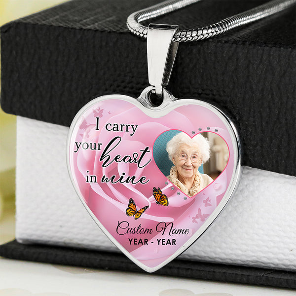Personalized memorial necklace with picture| I carry your heart| Rememberance jewelry gift for loss NNT32