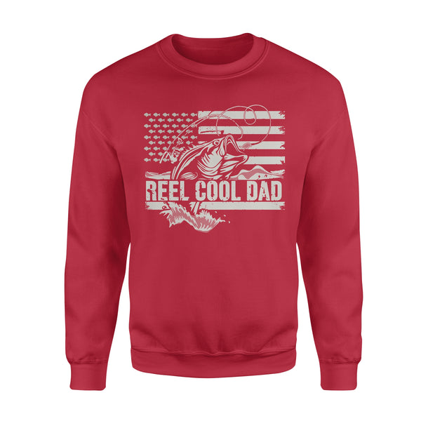 Reel Cool Dad American flag 4th July shirt, Perfect Father's Day Gifts for Fisherman D01 NQS1213  - Standard Crew Neck Sweatshirt